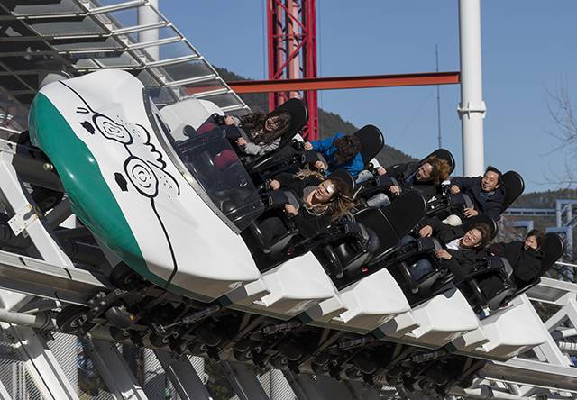 富士急のドドンパが復活 12 9からvrアトラクション ほぼドドンパ 開始 高速バス 夜行バス バスツアーの旅行 観光メディア バスとりっぷ