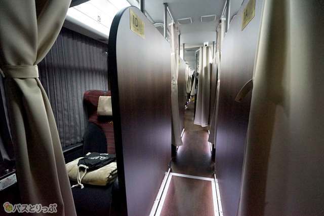 東京 大阪 豪華バスvs格安バス 座席シート 運賃 車内サービスで徹底比較 高速バス 夜行バス バスツアーの旅行 観光メディア バスとりっぷ