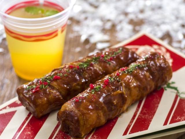 BBQ ポークライスロール（1本500円） 、ホットカクテル／柚子（680円