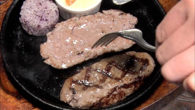 ハンバーグ寄り.jpg